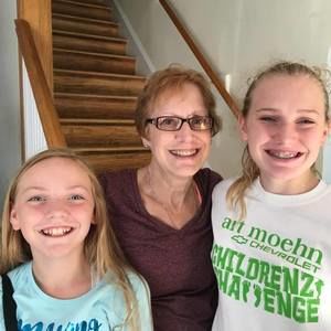 Meet your Posher, Kay